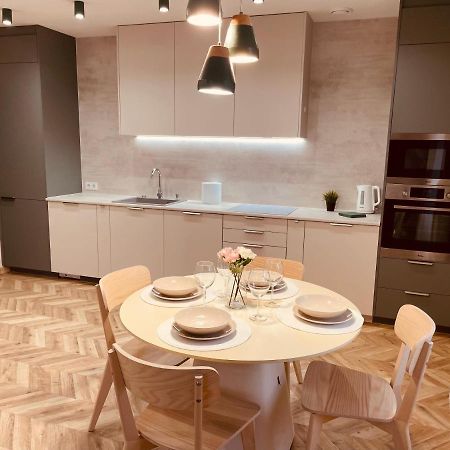 Kobiela Apartments Family Delux Ktw City Center 카토비체 외부 사진