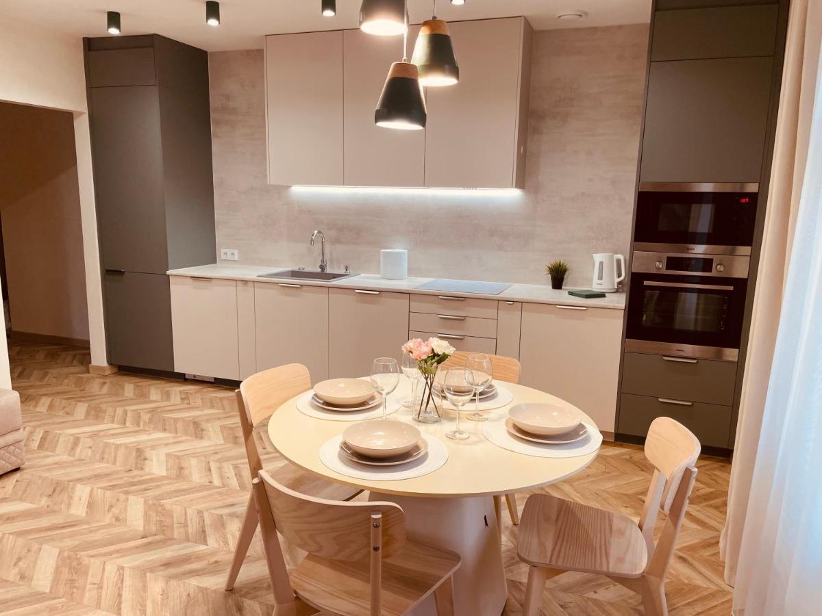Kobiela Apartments Family Delux Ktw City Center 카토비체 외부 사진