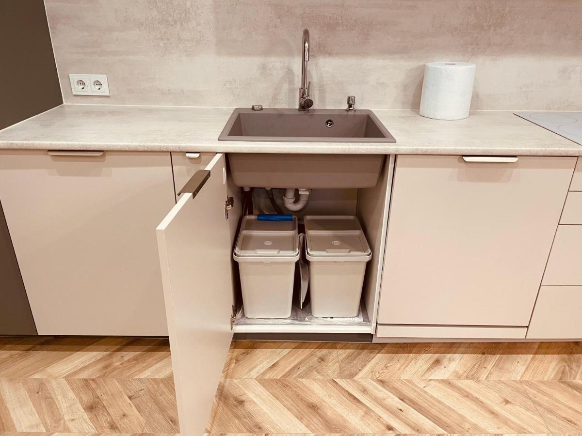 Kobiela Apartments Family Delux Ktw City Center 카토비체 외부 사진
