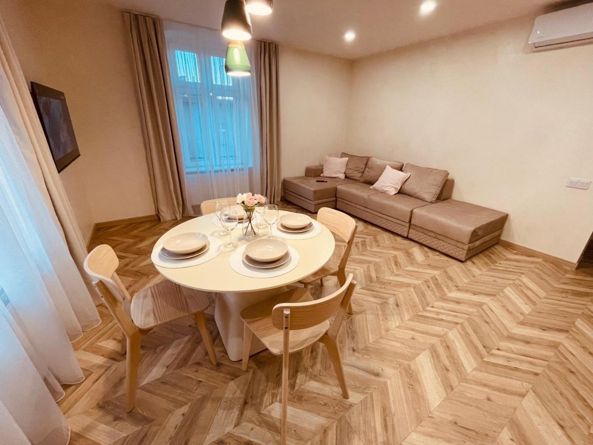 Kobiela Apartments Family Delux Ktw City Center 카토비체 외부 사진